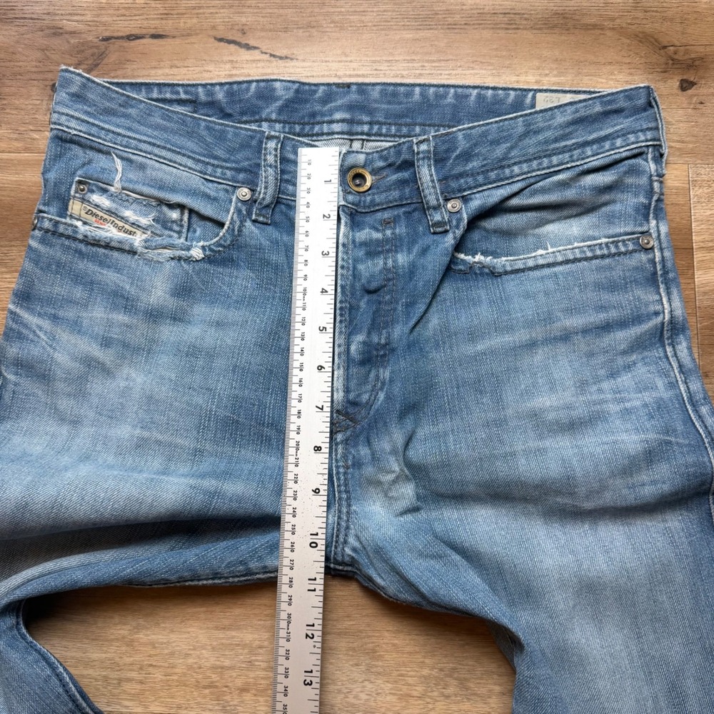 Diesel Buster Jeans Mens 30x32 Blue Light Wash Slim Tapered Distressed 0842N - Picture 11 of 14